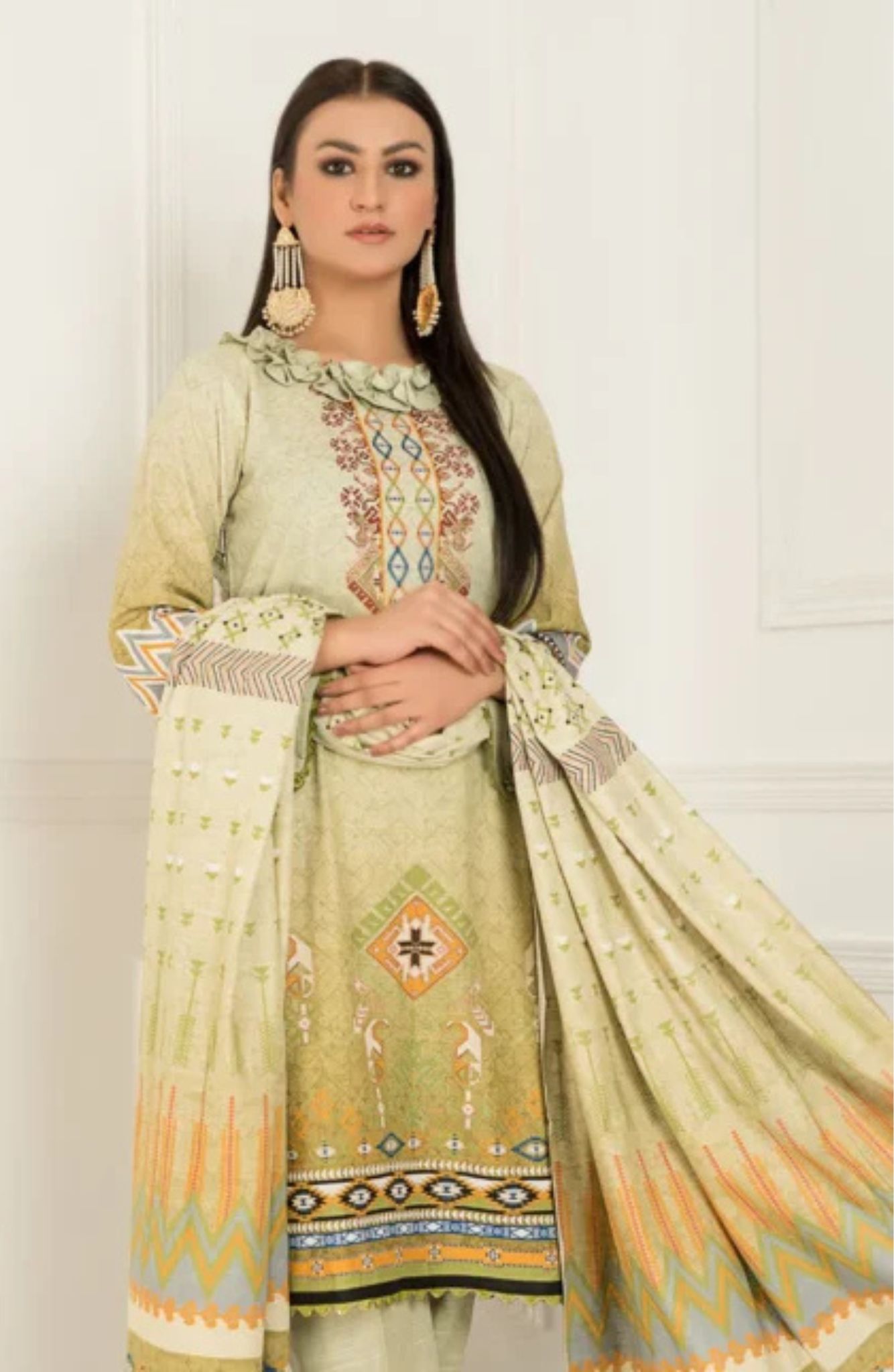 Khaddar - Unstitched 3pcs - D15 Khaddar - Unstitched 3pcs - D15