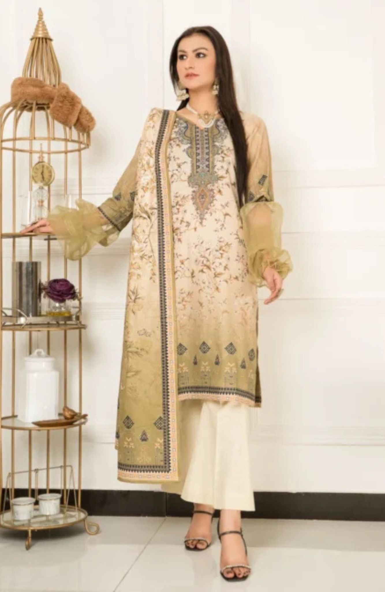 Khaddar - Unstitched 3pcs - D19 Khaddar - Unstitched 3pcs - D19