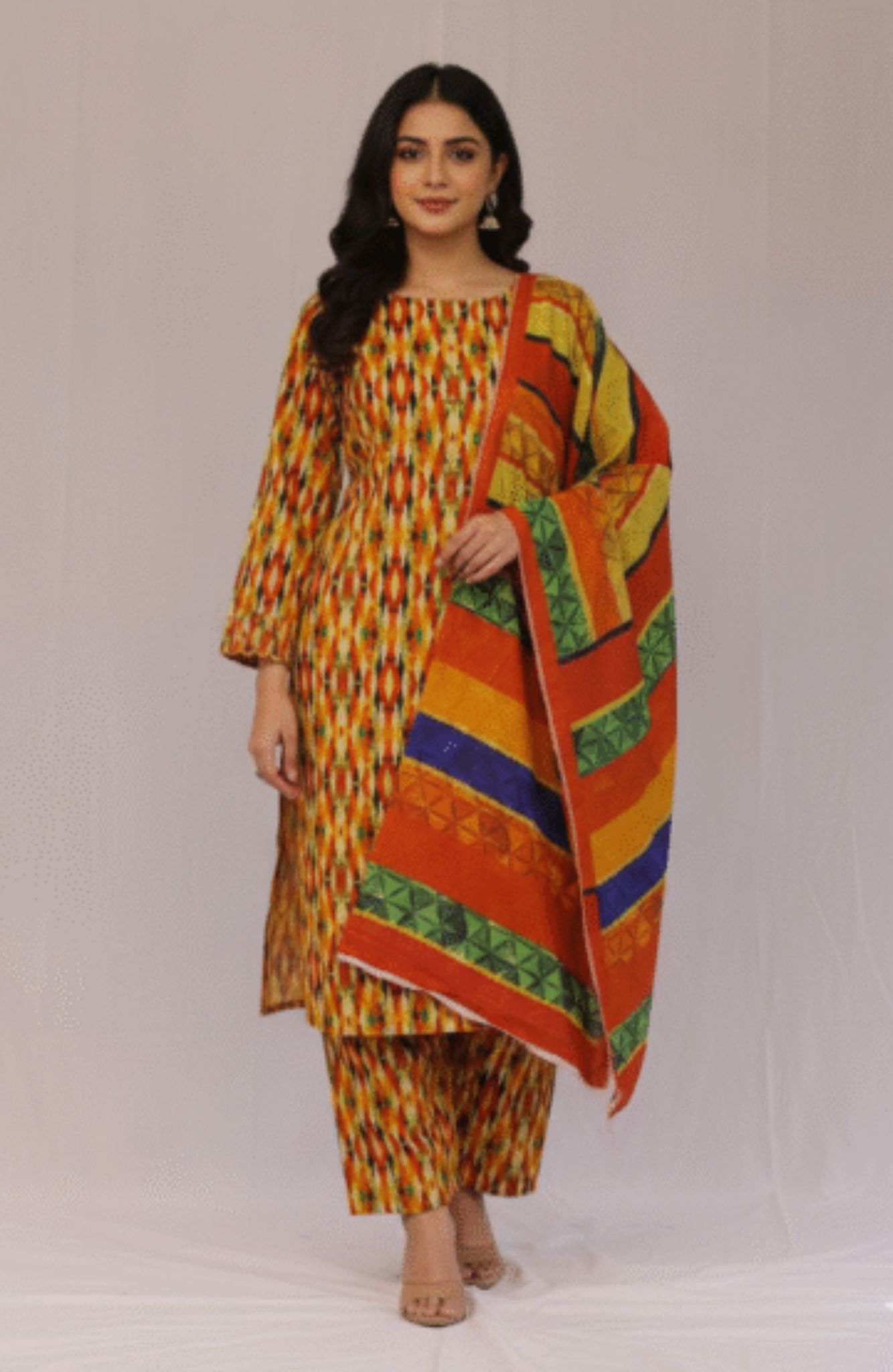 Silk Karandi- Unstitched 3pcs - D322 Silk Karandi- Unstitched 3pcs - D322