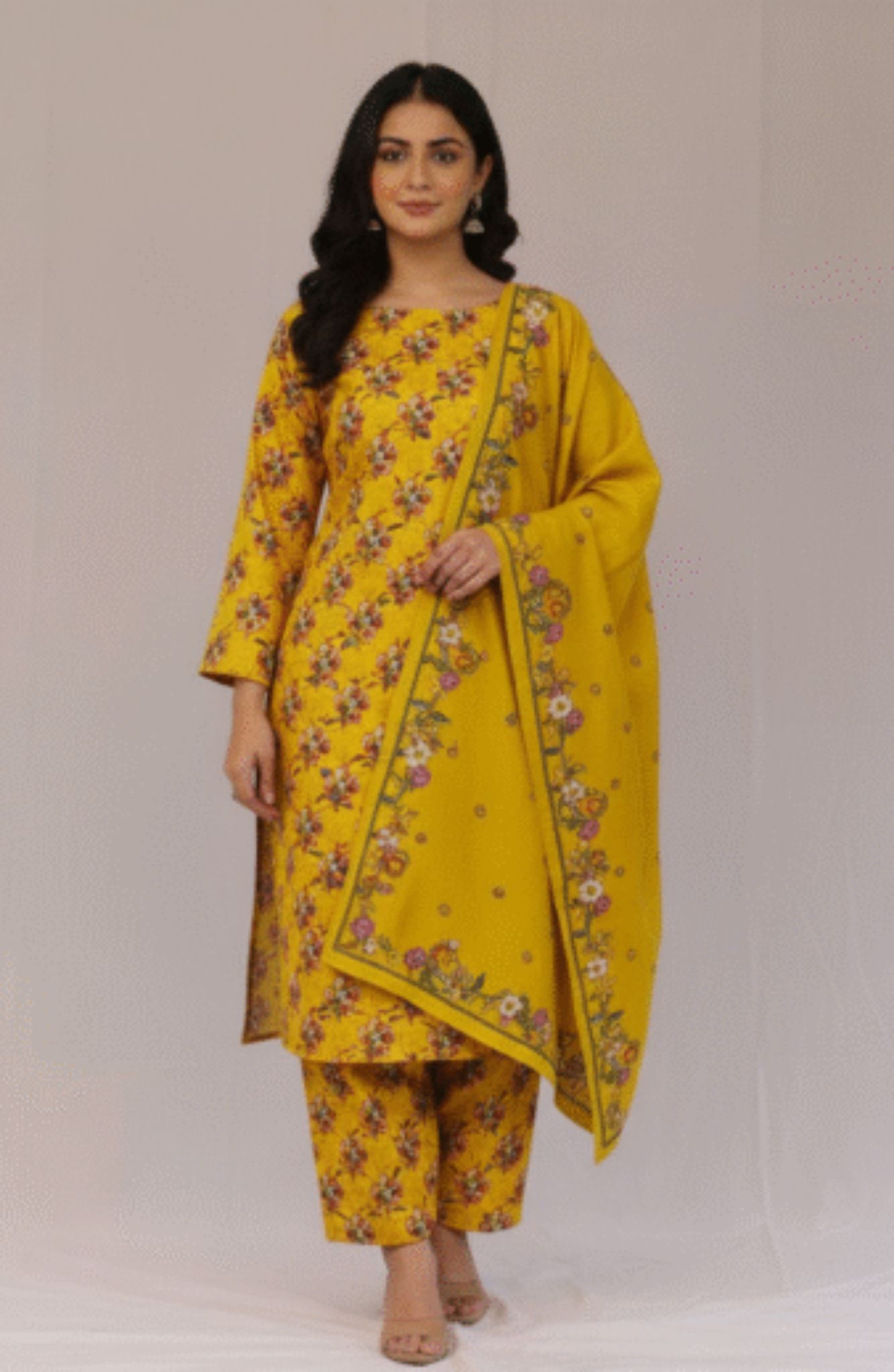 Silk Karandi- Unstitched 3pcs - D325 Silk Karandi- Unstitched 3pcs - D325