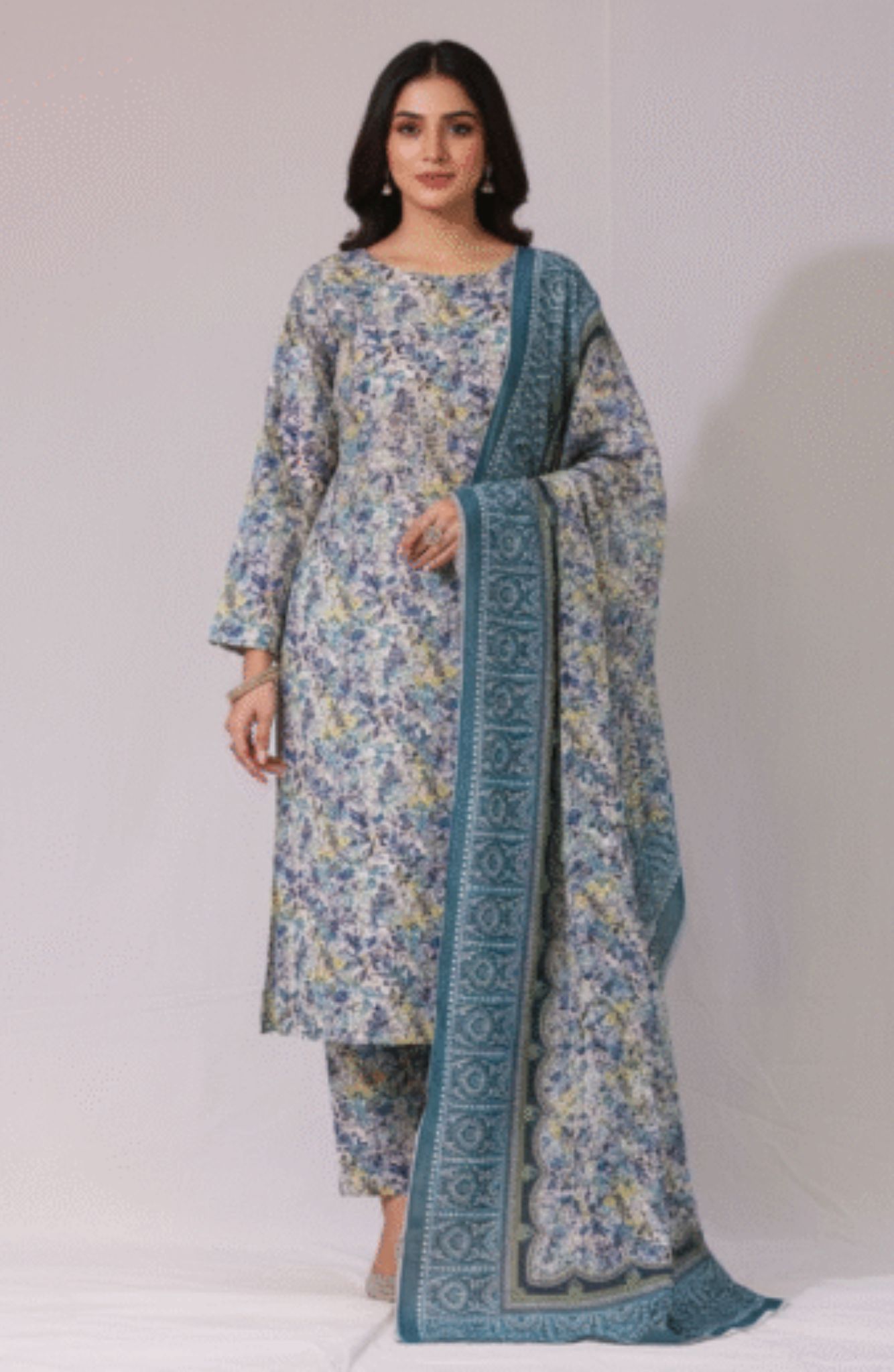 Silk Karandi - Unstitched 3pcs - D328 Silk Karandi - Unstitched 3pcs - D328