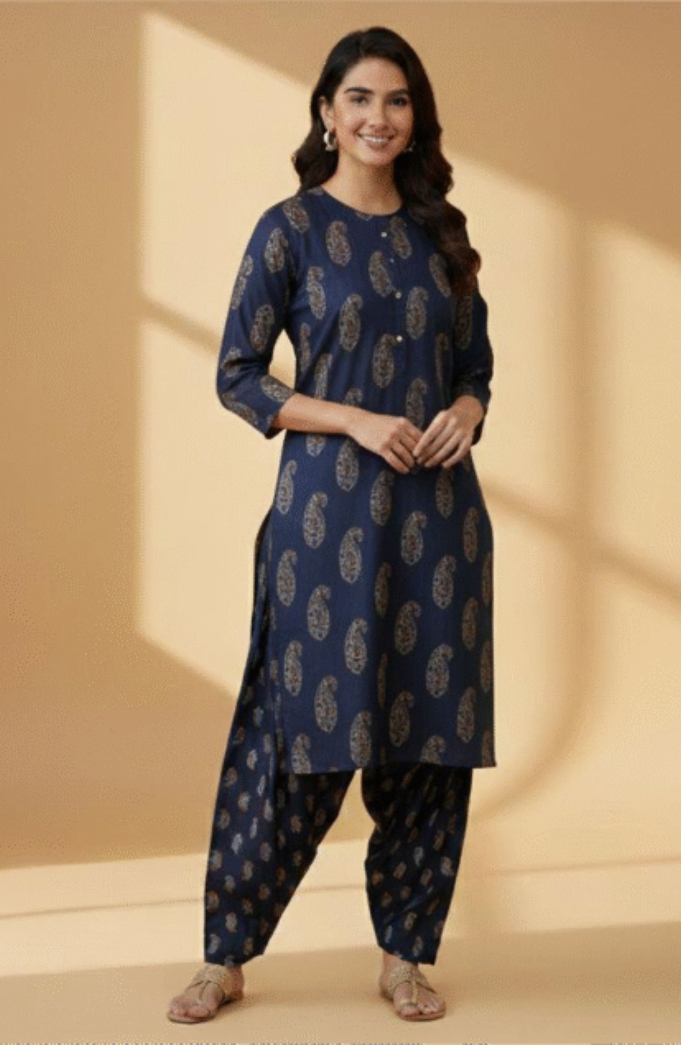 Zari Khaddar 2pcs - D1022 Zari Khaddar 2pcs - D1022