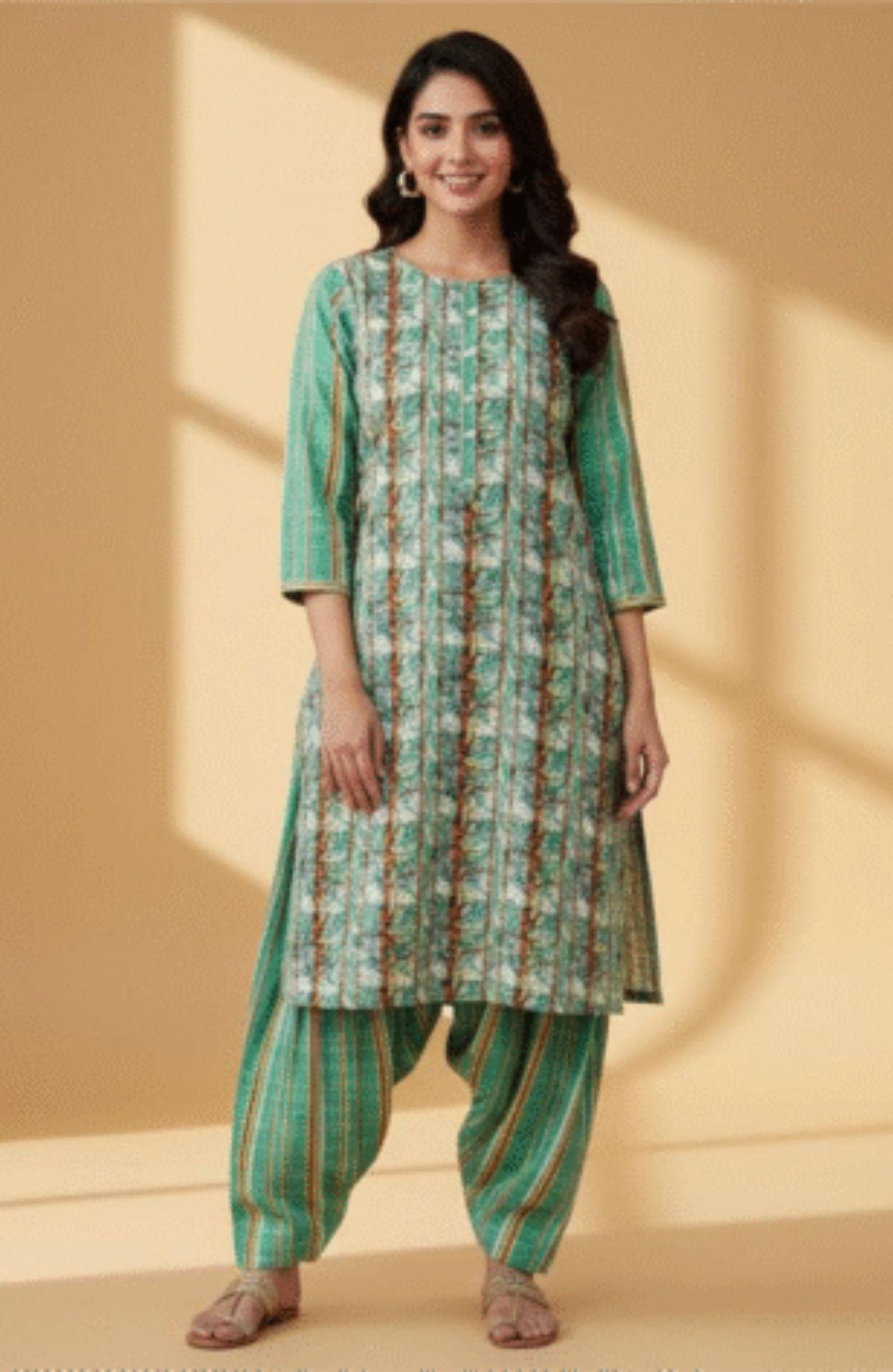 Zari Khaddar - Unstitched 2pcs - D1099 Zari Khaddar - Unstitched 2pcs - D1099